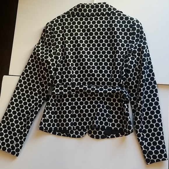 Top - Picture 2 of 3